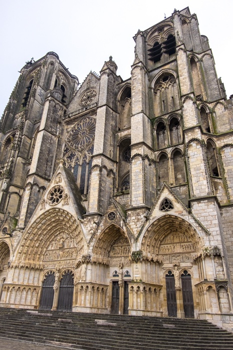 bourges, mercure, hotel, historic, town, cathedral, france, medieval, cobbled, streets, charming, rustic, accommodation, central, castle, palace, travellingbookjunkie,