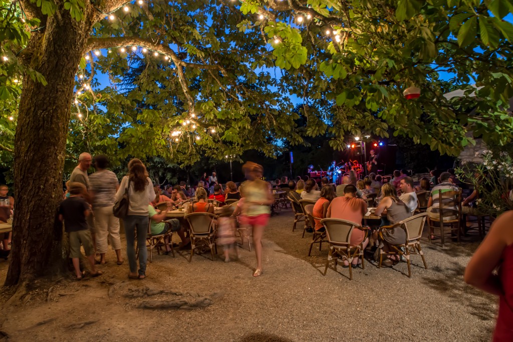 les castels souillac france outside bar area and entertainment photo image picture