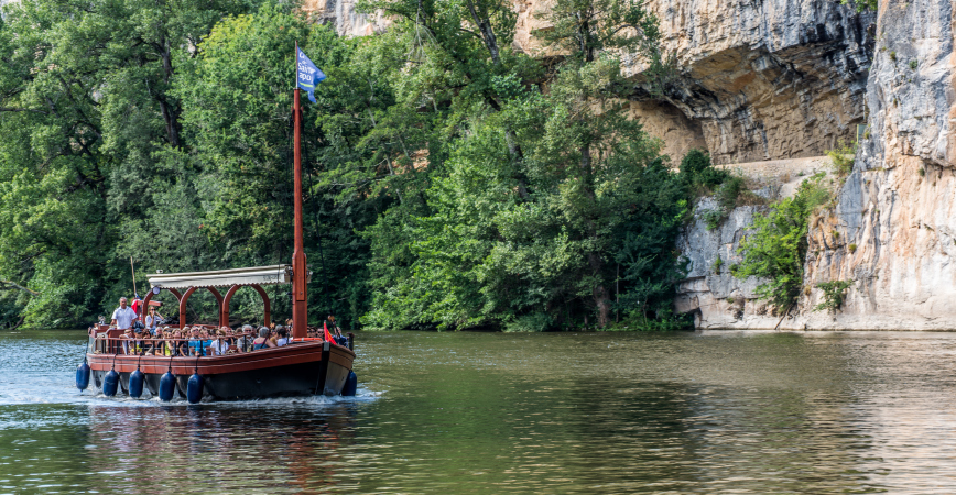 Boat trips along the River Lot in the south of France