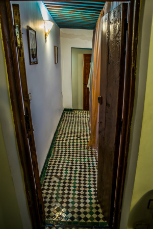 Private walkway between bathroom and bedroom of the Paprika room, Riad Laayoun, fes, Morocco