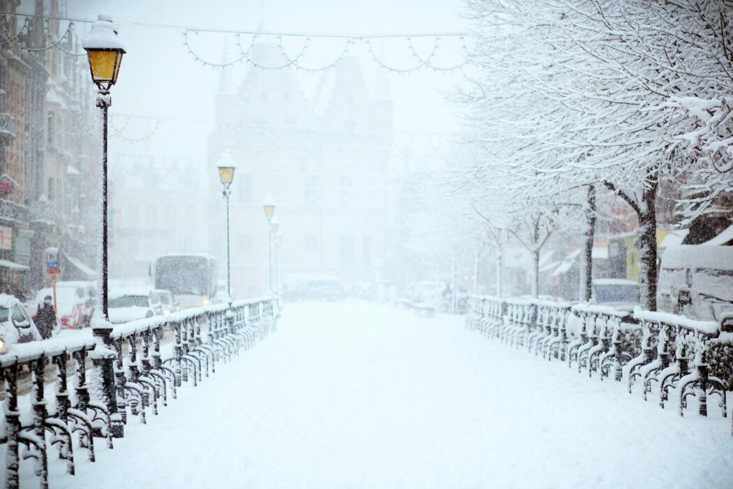 Romantic winter break ideas via @tbookjunkie