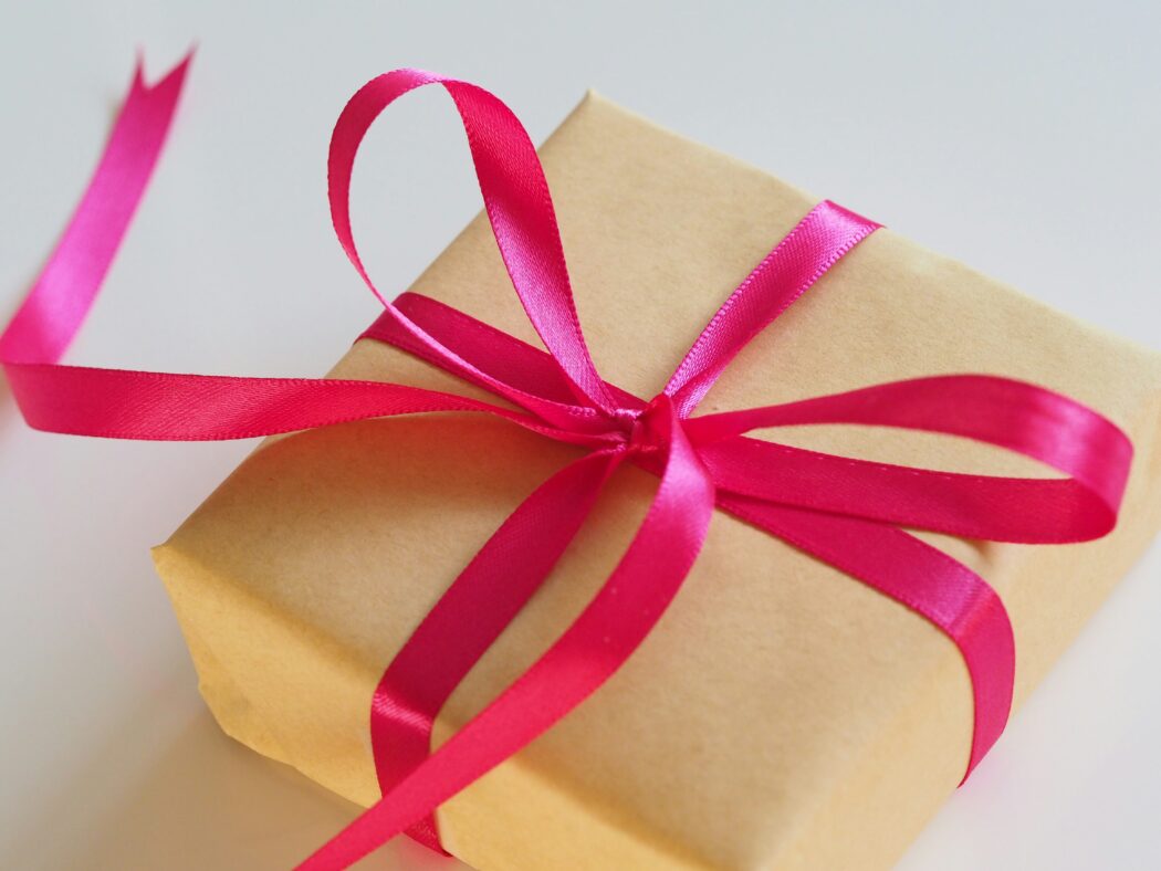 Why Giftory is the Best Website for Choosing Experiential Gifts Tailored for Women via @tbookjunkie