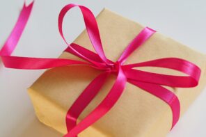 Why Giftory is the Best Website for Choosing Experiential Gifts Tailored for Women via @tbookjunkie