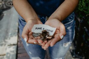 Fundraising ideas for charity based on a literary theme via tbookjunkie