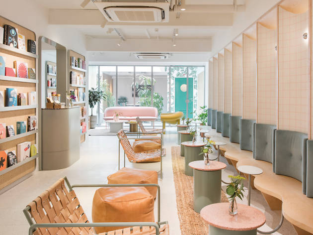 Looksee Looksee is one of the many cafes all book lovers and tea fans should visit when in the city.