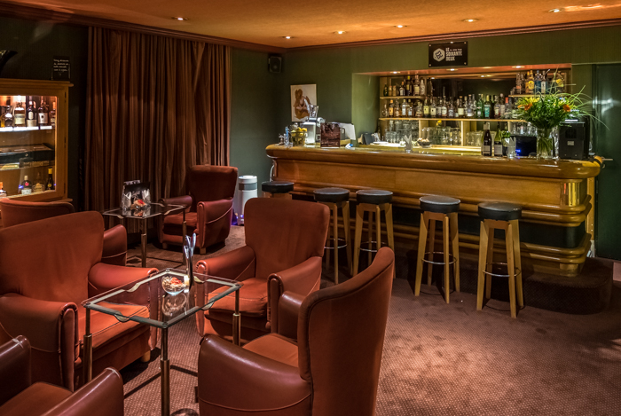 mecure hotels, bourges, hotel, france, michelin star, restaurant, abbey, converted, de bourbon, bar, lounge,