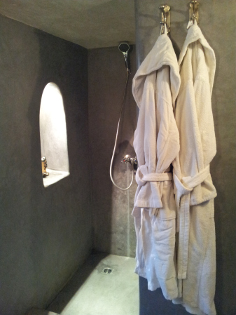 Riad cinnamon shower room, marrakech morocco