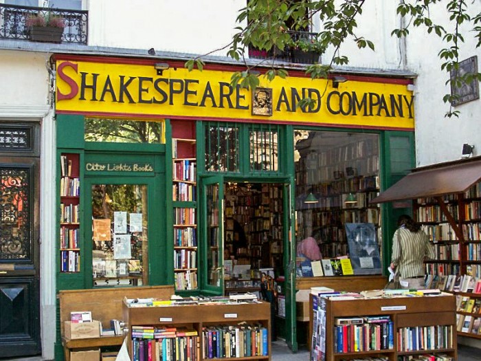 Shakespeare and Co Bookshop, 37 rue de la Bucherie 75005, Paris, France,